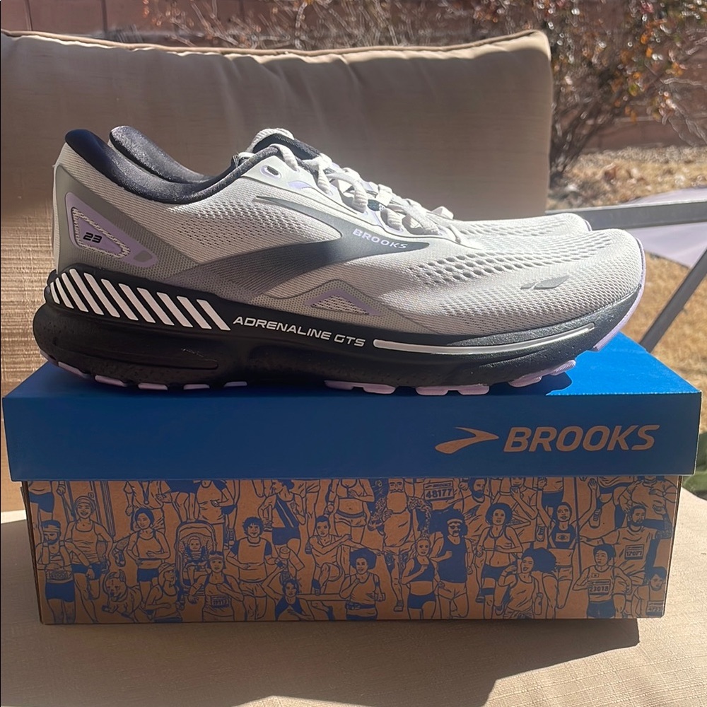 Brooks Women’s Adrenaline GTS Running Shoes